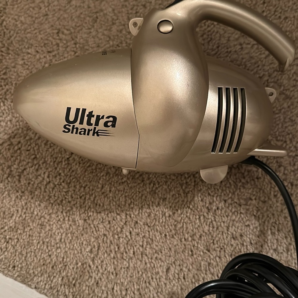 Shark Ultra Mini Vac